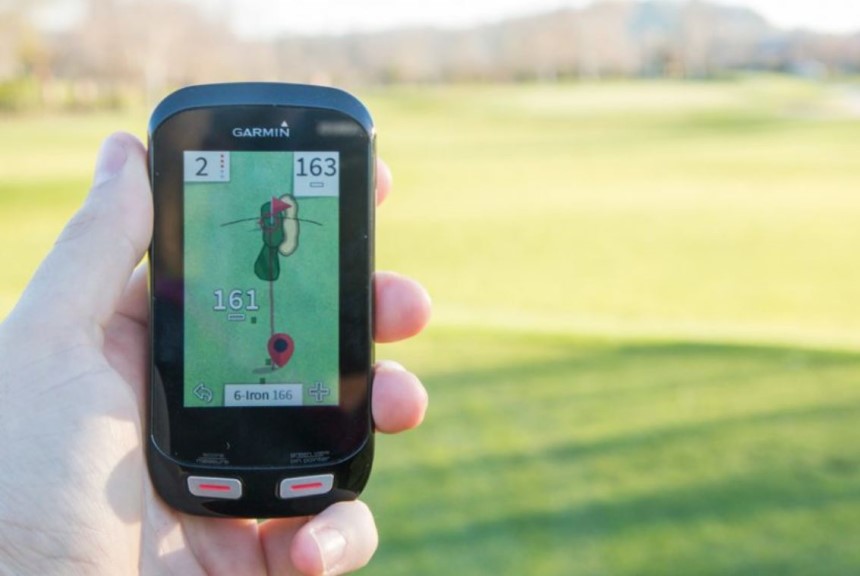 Golf Rangefinder vs GPS: What's the Difference?